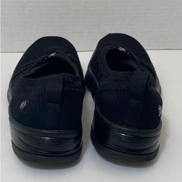 Bzees Women’s Niche Slip On, black size 10 - Picture 6 of 8